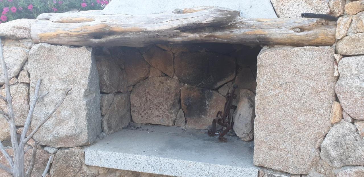 Rifugio Monte Pino Villa Telti Eksteriør billede