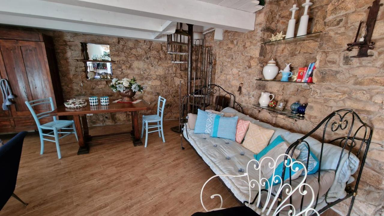 Rifugio Monte Pino Villa Telti Eksteriør billede